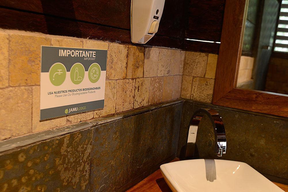 Jamu Lodge Puerto Montufar Bagian luar foto