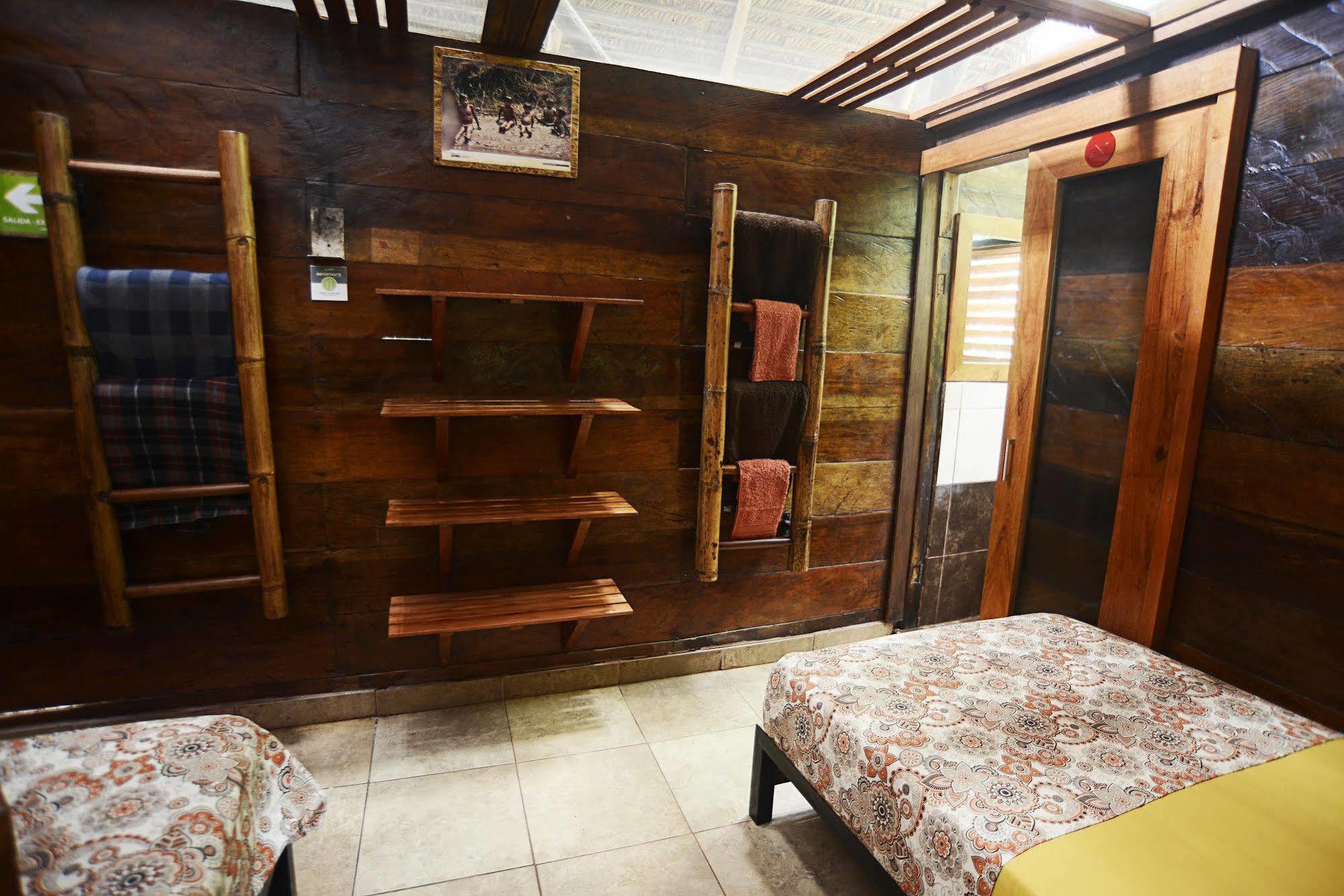Jamu Lodge Puerto Montufar Bagian luar foto