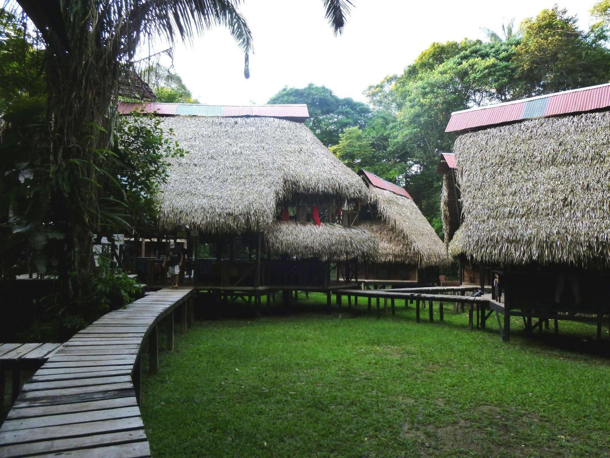 Jamu Lodge Puerto Montufar Bagian luar foto