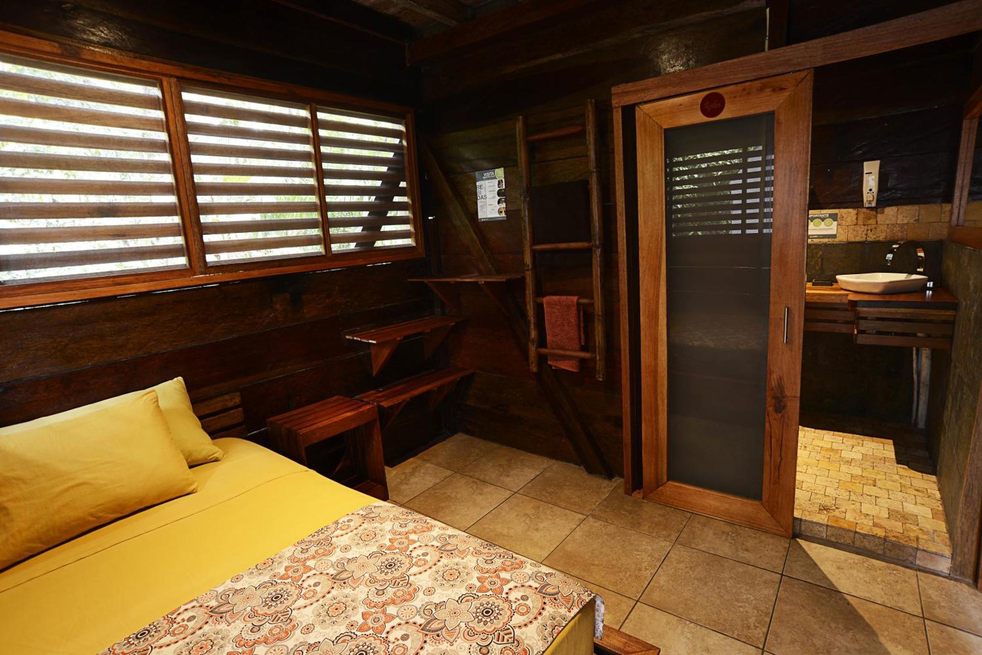 Jamu Lodge Puerto Montufar Bagian luar foto