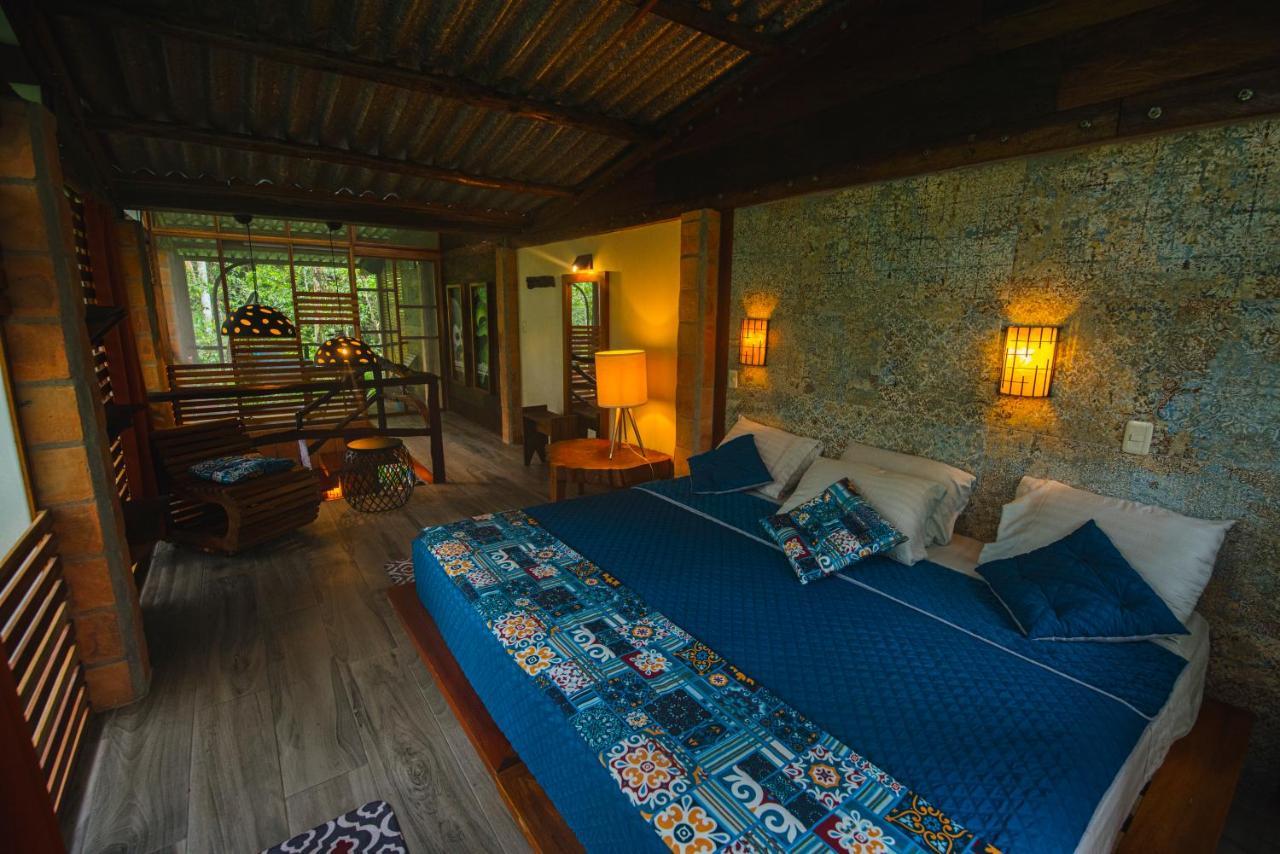 Jamu Lodge Puerto Montufar Bagian luar foto